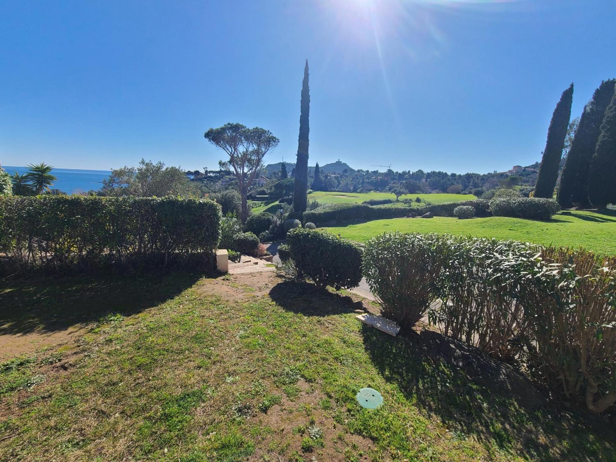 Evasion Nature A Cap Esterel Jardin, Mer & Golf Tout Confort Saint-Raphael  Exterior photo